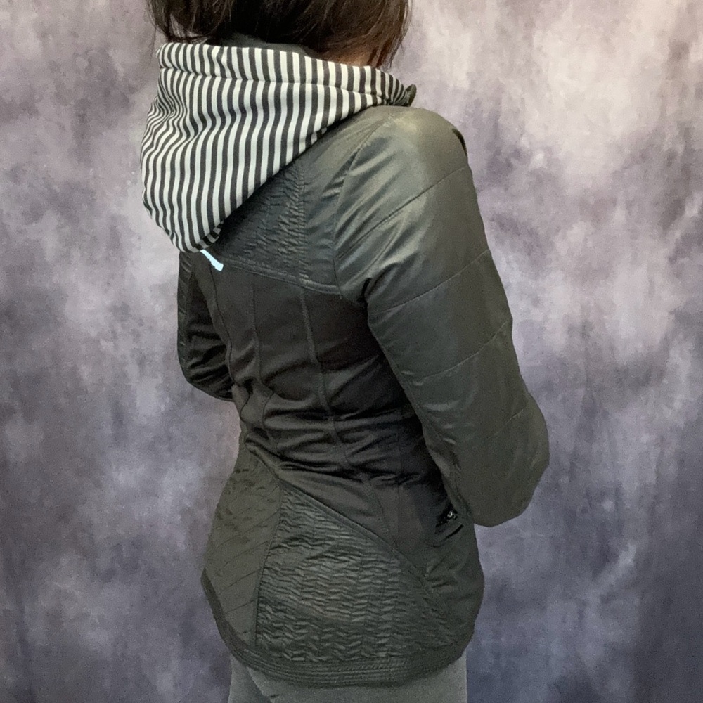 Mondetta Fitted Jacket - image 8